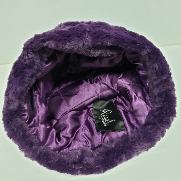 Ladies New  Purple Faux Fur Hat - Picture 5 of 7